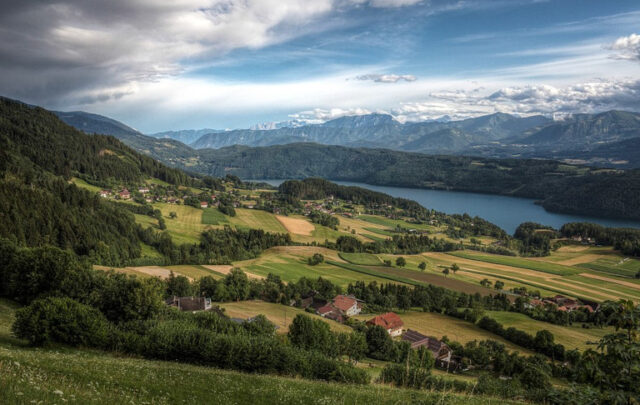 Dispersed land settlements