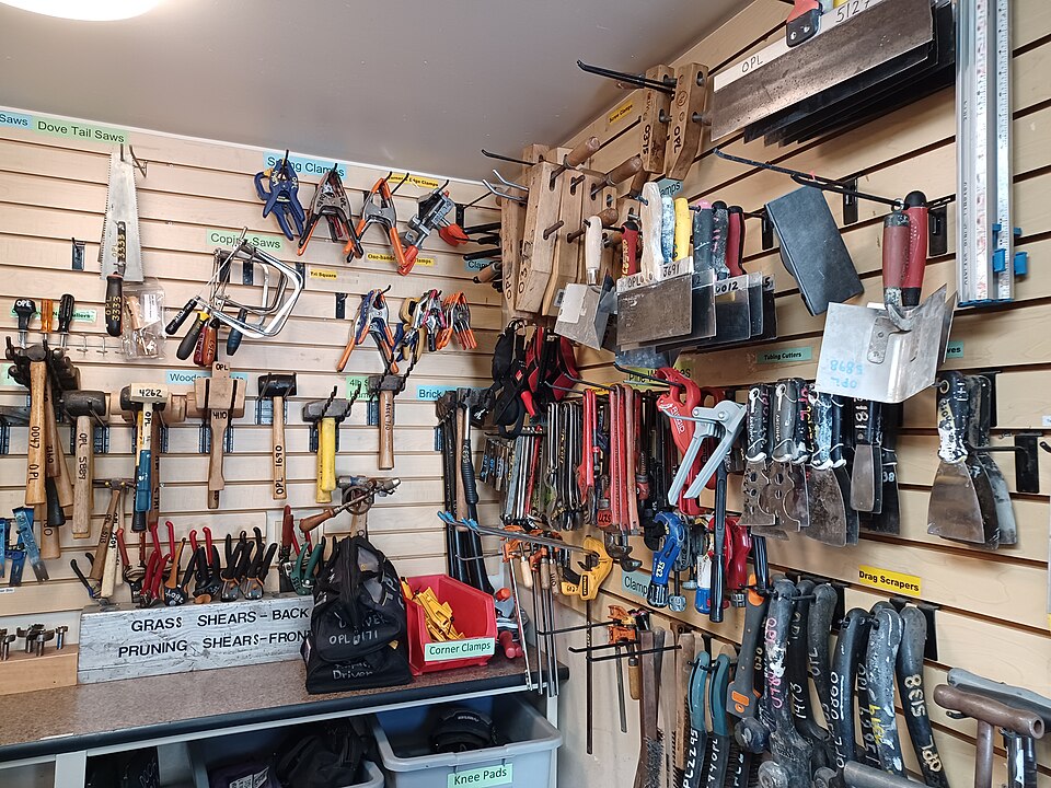 File:Oakland Tool Lending Library 2.jpg