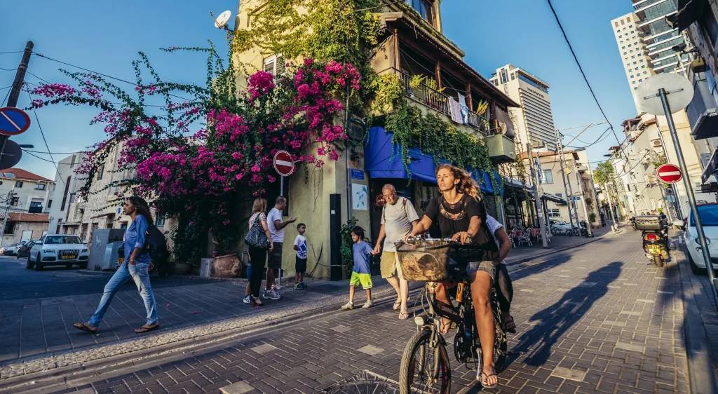 Shalom Shabazi Street, Tel Aviv (c) Shutterstock. Used with permission.